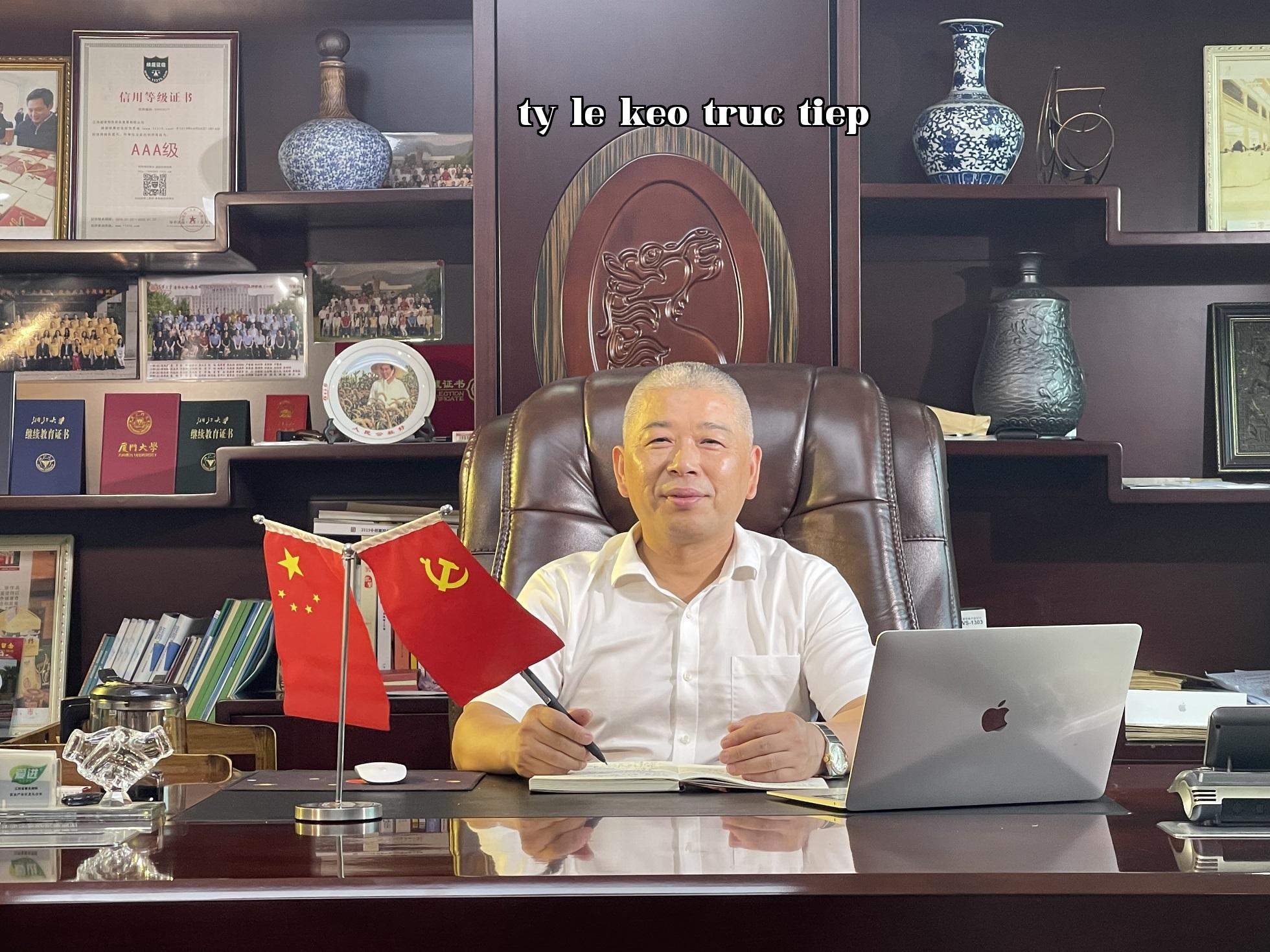 Ông Vạn Hữu Tiến, Chủ tịch Tập đoàn Đặc sản Ái Tiến gửi lời chúc mừng Lễ Trung thu đến toàn thể nhân viên và khách hàng thân thiết.